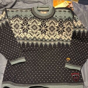 Dale of Norway Navy and Teal Crewneck Sweater